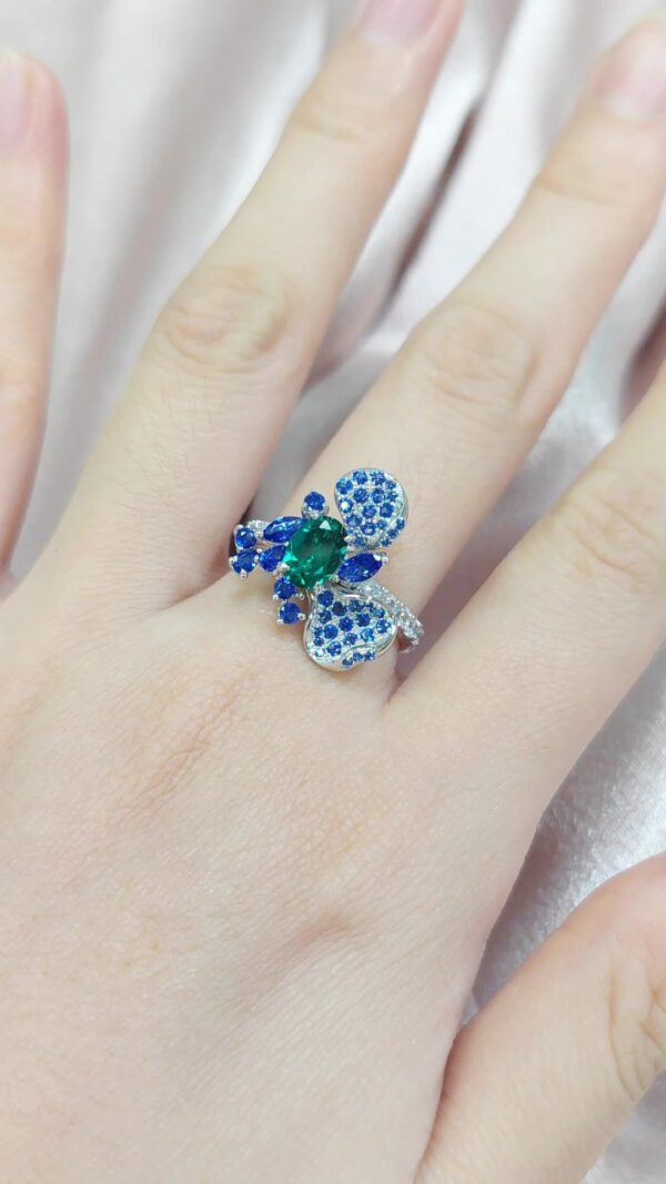 russian master designed s925 sterling silver ring with zambi emerald