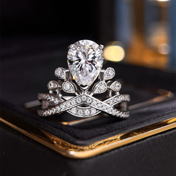 s925 silver teardrop shaped personalized crown diamond ring