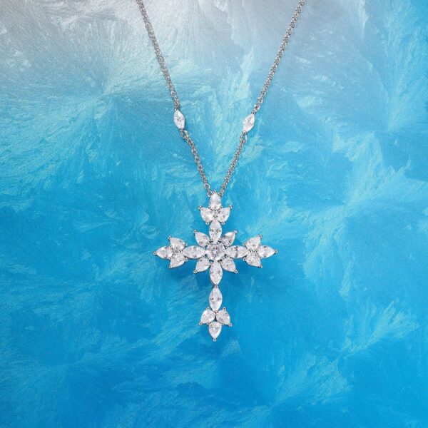 s925 silver luxury snowflake cross pendant with full diamonds