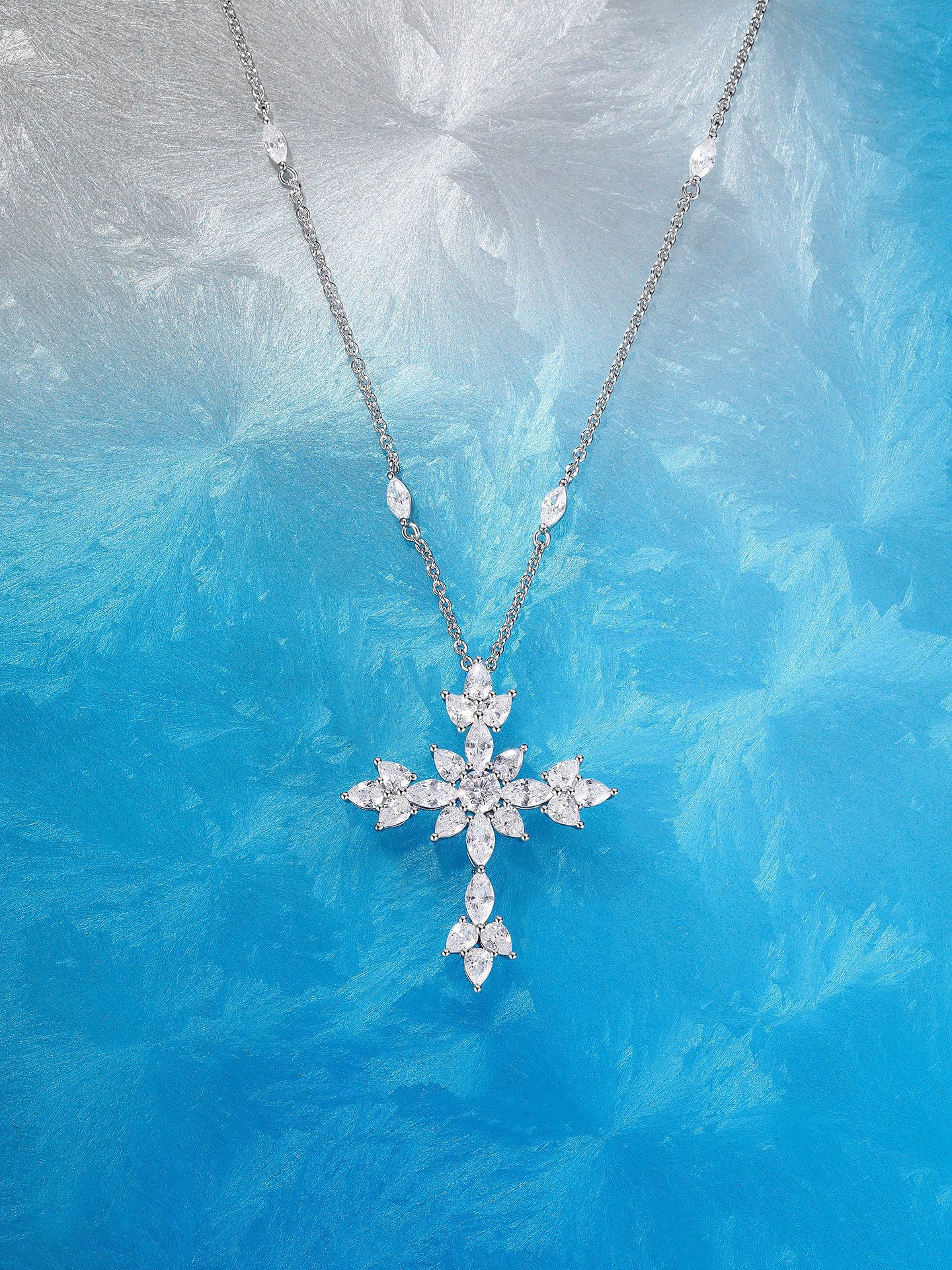 s925 silver luxury snowflake cross pendant with full diamonds