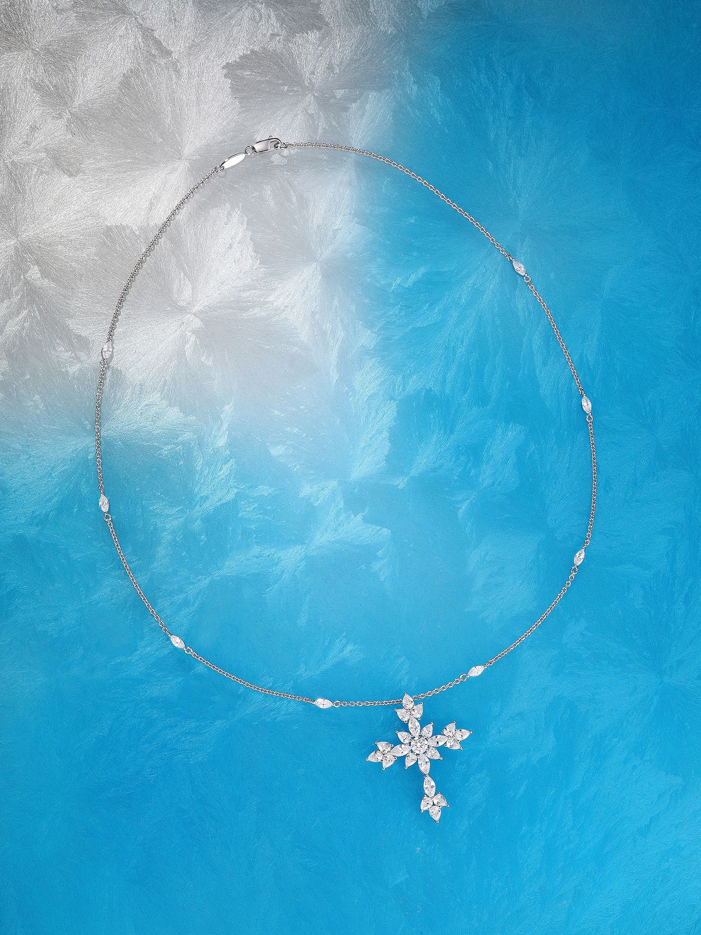 s925 silver luxury snowflake cross pendant with full diamonds